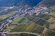 Quartier Mußbach in Neustadt an der Weinstraße dans le département Rhénanie-Palatinat, Allemagne vu d'un drone