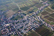 Quartier Diedesfeld in Neustadt an der Weinstraße dans le département Rhénanie-Palatinat, Allemagne vu d'un drone