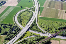 Vue aérienne de A5 sortie Landau Nord à le quartier Dammheim in Landau in der Pfalz dans le département Rhénanie-Palatinat, Allemagne