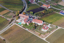 Cour à Leinsweiler dans le département Rhénanie-Palatinat, Allemagne d'en haut