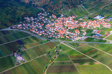 Vue d'oiseau de Eschbach dans le département Rhénanie-Palatinat, Allemagne