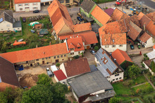Vue aérienne de Domaine viticole de Gnägy à le quartier Rechtenbach in Schweigen-Rechtenbach dans le département Rhénanie-Palatinat, Allemagne