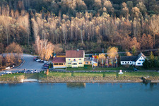 Vue aérienne de Neuburgweier, ancienne douane à Au am Rhein dans le département Bade-Wurtemberg, Allemagne