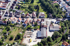 Vue aérienne de A l'étang supérieur à le quartier Herxheim in Herxheim bei Landau dans le département Rhénanie-Palatinat, Allemagne
