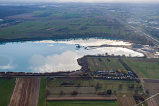 Vue aérienne de Gravière Durmersheim à Durmersheim dans le département Bade-Wurtemberg, Allemagne