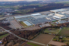 Vue aérienne de Daimler AG du sud-est à Rastatt dans le département Bade-Wurtemberg, Allemagne