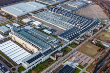 Vue aérienne de Site de l'usine Mercedes Benz Rastatt à Rastatt dans le département Bade-Wurtemberg, Allemagne