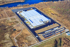 Vue aérienne de Nouveau centre logistique Netto dans la zone industrielle d'Oberwald à Wörth am Rhein dans le département Rhénanie-Palatinat, Allemagne