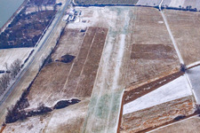 Aérodrome de Herrenteich à Hockenheim dans le département Bade-Wurtemberg, Allemagne d'en haut