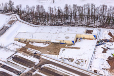 Vue aérienne de Zone industrielle de Horst, entreprise Alfa Aesar sous la neige à le quartier Minderslachen in Kandel dans le département Rhénanie-Palatinat, Allemagne