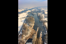 Vue aérienne de Vieux Rhin en hiver à Wörth am Rhein dans le département Rhénanie-Palatinat, Allemagne