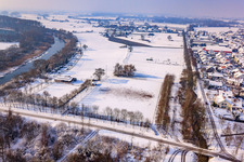 Vue aérienne de Terrain de sport à Neupotz dans le département Rhénanie-Palatinat, Allemagne