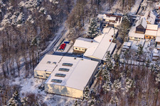 Vue aérienne de Paulat GmbH à Hatzenbühl dans le département Rhénanie-Palatinat, Allemagne