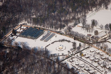 Vue aérienne de Jardin botanique du Fasanengarten à le quartier Innenstadt-Ost in Karlsruhe dans le département Bade-Wurtemberg, Allemagne