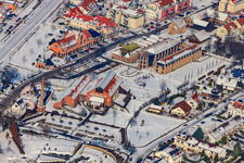 Vue aérienne de Musée et centre communautaire Brickworks en hiver avec de la neige à Jockgrim dans le département Rhénanie-Palatinat, Allemagne