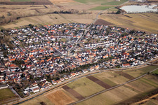 Enregistrement par drone de Quartier Neuthard in Karlsdorf-Neuthard dans le département Bade-Wurtemberg, Allemagne