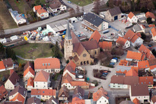 Vue aérienne de Saint Marcel à le quartier Stettfeld in Ubstadt-Weiher dans le département Bade-Wurtemberg, Allemagne