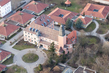 Vue aérienne de Centre d'assistance Caritas St. Laurentius et Paulus dans le quartier de Queichheim à Landau in der Pfalz dans le département Rhénanie-Palatinat, Allemagne