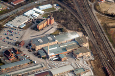 Vue aérienne de Zone industrielle et commerciale de FRIATEC Aktiengesellschaft à le quartier Friedrichsfeld in Mannheim dans le département Bade-Wurtemberg, Allemagne