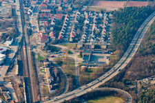 Vue aérienne de B36 à le quartier Rheinau in Mannheim dans le département Bade-Wurtemberg, Allemagne
