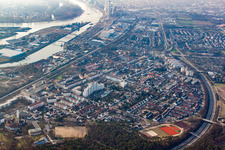 Vue aérienne de Quartier Rheinau in Mannheim dans le département Bade-Wurtemberg, Allemagne