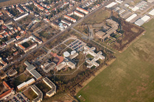 Vue aérienne de Centre de formation de la Bundeswehr à le quartier Neuostheim in Mannheim dans le département Bade-Wurtemberg, Allemagne