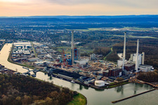 Vue aérienne de Centrale électrique ENBW à le quartier Rheinhafen in Karlsruhe dans le département Bade-Wurtemberg, Allemagne