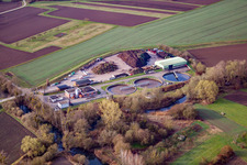 Vue aérienne de Station d'épuration et centre de recyclage Rheinstetten à le quartier Mörsch in Rheinstetten dans le département Bade-Wurtemberg, Allemagne