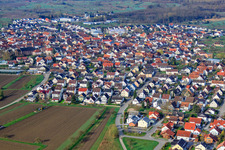Vue aérienne de Hebelstr à Au am Rhein dans le département Bade-Wurtemberg, Allemagne