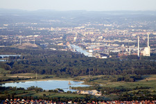Vue aérienne de De l'ouest à le quartier Rheinhafen in Karlsruhe dans le département Bade-Wurtemberg, Allemagne