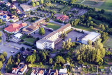 Vue aérienne de Centre scolaire à Hagenbach dans le département Rhénanie-Palatinat, Allemagne