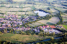 Quartier Neuburg in Neuburg am Rhein dans le département Rhénanie-Palatinat, Allemagne d'en haut