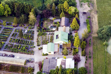 Vue aérienne de Marché aux plantes Pépinière de Bienwald (Palatinat) à Berg dans le département Rhénanie-Palatinat, Allemagne