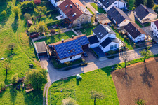 Vue aérienne de Derrière la clôture à le quartier Stupferich in Karlsruhe dans le département Bade-Wurtemberg, Allemagne