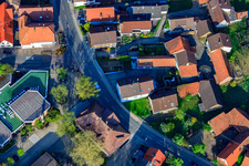 Kleinsteinbacher Straße à le quartier Stupferich in Karlsruhe dans le département Bade-Wurtemberg, Allemagne vue du ciel