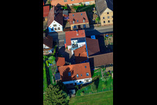 Enregistrement par drone de Thomashofstr à le quartier Stupferich in Karlsruhe dans le département Bade-Wurtemberg, Allemagne