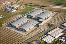 Nouveau parc des expositions, DM Arena à le quartier Forchheim in Rheinstetten dans le département Bade-Wurtemberg, Allemagne d'en haut
