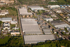 Photographie aérienne de Entrepôt de pièces Daimler, entrepôt de verre Mercedes à Ettlingen dans le département Bade-Wurtemberg, Allemagne