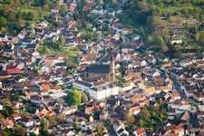 Vue aérienne de Saint Cyriaque à Malsch dans le département Bade-Wurtemberg, Allemagne