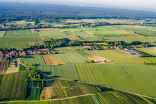 Vollmersweiler dans le département Rhénanie-Palatinat, Allemagne du point de vue du drone