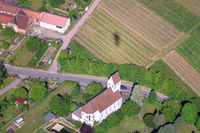 Vue aérienne de Église Saint-Gilles à le quartier Mörzheim in Landau in der Pfalz dans le département Rhénanie-Palatinat, Allemagne