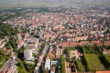 Landau in der Pfalz dans le département Rhénanie-Palatinat, Allemagne du point de vue du drone