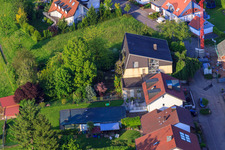 Rue Gerbera à le quartier Stupferich in Karlsruhe dans le département Bade-Wurtemberg, Allemagne vu d'un drone