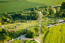 Vue aérienne de Espace barbecue à la sortie d'autoroute de Karlovy Vary à le quartier Stupferich in Karlsruhe dans le département Bade-Wurtemberg, Allemagne