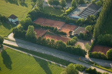 Vue aérienne de Tennis Club Rot Weiss eV à Wiesloch dans le département Bade-Wurtemberg, Allemagne