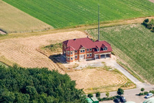 Vue aérienne de Zone industrielle, Villa Hinkelstein à Hatzenbühl dans le département Rhénanie-Palatinat, Allemagne