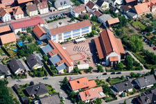 Vue aérienne de École à Hatzenbühl dans le département Rhénanie-Palatinat, Allemagne