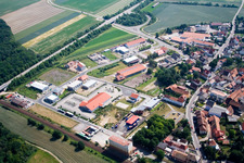 Vue aérienne de Zone commerciale N à Rheinzabern dans le département Rhénanie-Palatinat, Allemagne