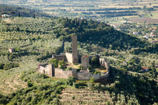 Vue aérienne de Pergognano dans le département Toscane, Italie