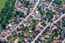 Quartier Leopoldshafen in Eggenstein-Leopoldshafen dans le département Bade-Wurtemberg, Allemagne vu d'un drone